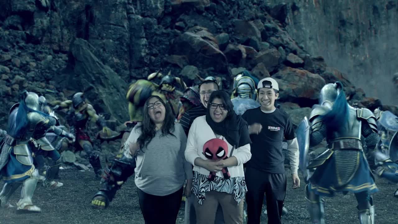 Montserrat, Jesus, Manuel & Ana GRITO DE GUERRA warcry unmade