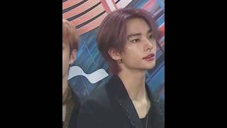 HYUNJIN GOT EYEBROW PIERCING!?!?!!!! 😱😱 #straykids #hwanghyunjin #skz #스트레이키즈 #hyunjin #현진 #황현진