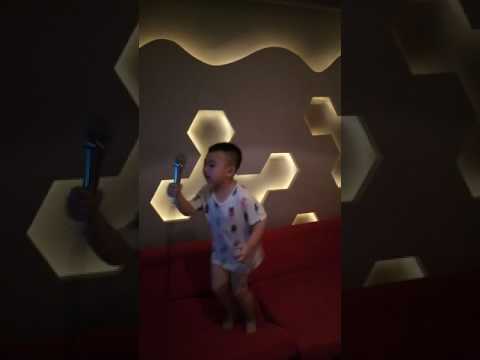 錩哥~~~小蘋果hi爆