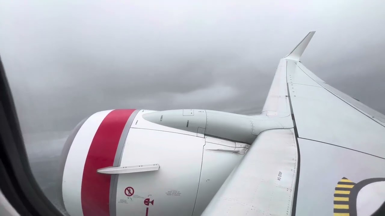 Taking off into CYCLONE ALFRED | Brisbane - Melbourne Virgin Australia Boeing 737-8FE Departure