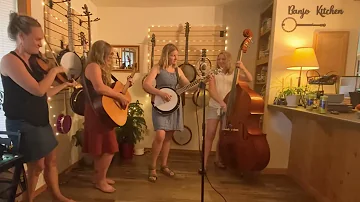 The Rosa Lees in the Banjo Kitchen