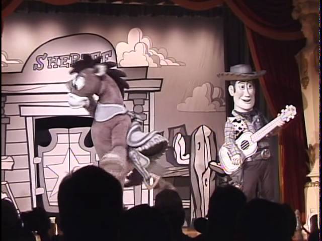 DLR】Woodys roundup - YouTube