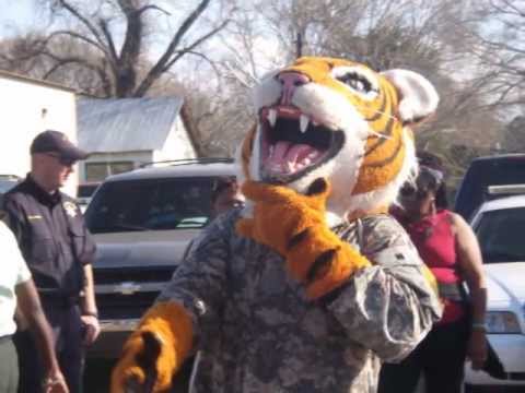 mardi gras in new roads louisiana
