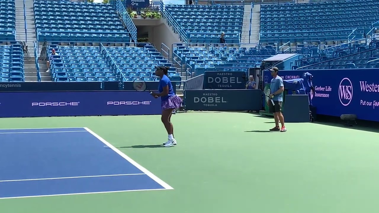 Serena Williams Practices at 2022 Western & Southern Open Cincinnati
