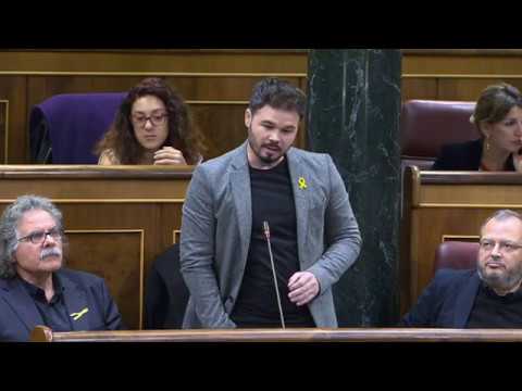 Rufián es expulsado del Congreso y un diputado de ERC escupe a Borrell