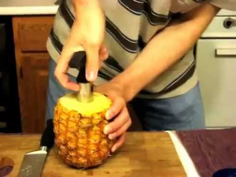 Как быстро и правильно почистить ананас.