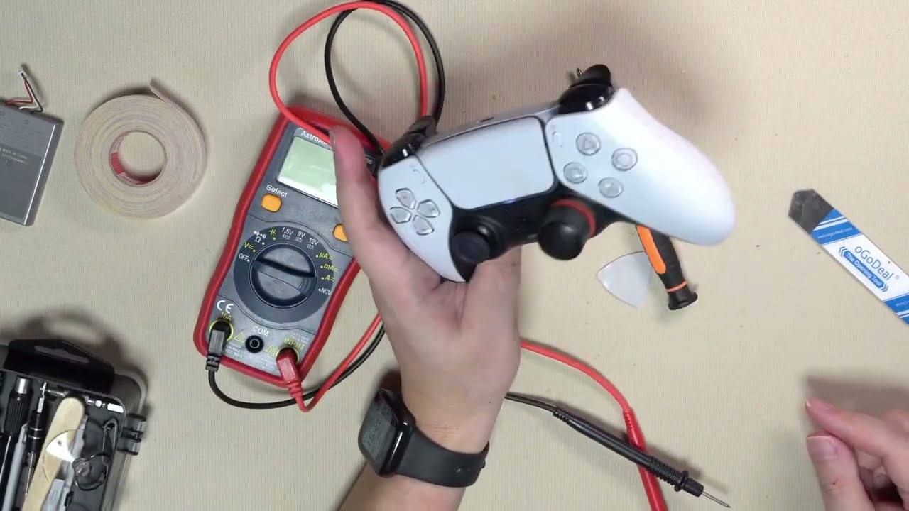 PS5] Is Replacing the Controller Battery Easy? - YouTube