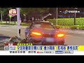 轉彎失控"狂轉90度"撞斷監視器! 騎車穿梭"闖百貨"│中視新聞 20260731