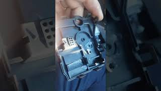 Passenger blend door temperature actuator 2003 Ford Explorer (Dual climate control)