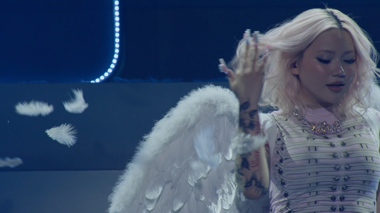 【完売品レア】LANA LユニフォーmDIAMONDS IN THE SKY LANA - Diamonds in the Sky (Official Music Video) - YouTube