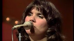 Linda Ronstadt Live I Can't Help It (If I'm Still In Love With You)