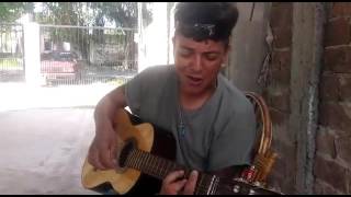 Video thumbnail of "Diego Vallejo de (Mas Sola Que Carola) A Veces"