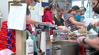 Local youth groups bring Thanksgiving dinner to their community