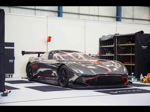 aston-martin-vulcan-wrapped-crazy-chrome-black!