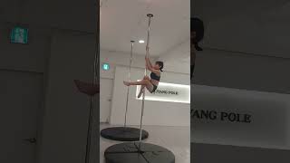 아프다.폴댄스