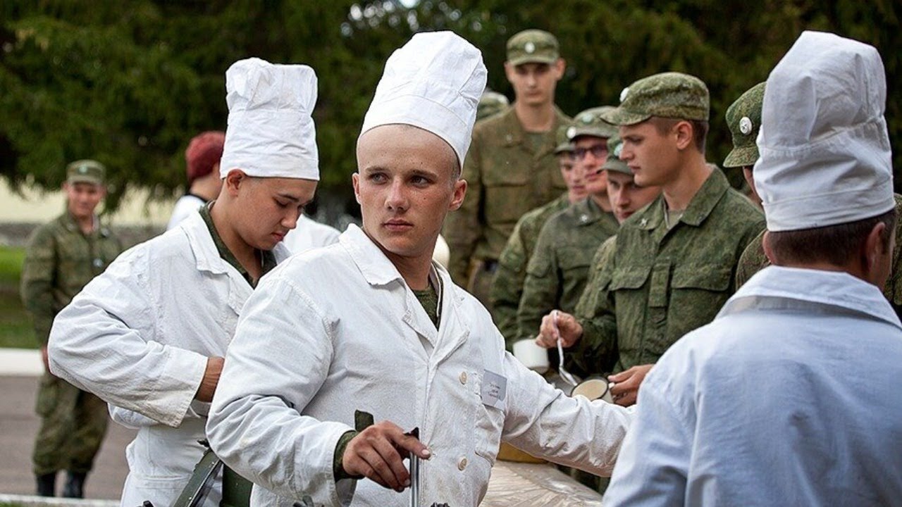 Готовят новую мобилизацию. Войска тыла Вооруженных сил РФ. Военный повар. Армейский повар. Солдат повар.