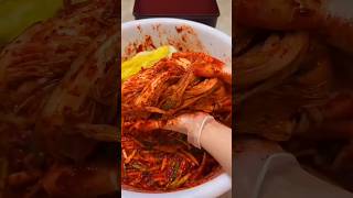 Mengapa Orang Korea Wajib Makan Kimchi? Simak Fakta Uniknya! #shorts #kimchi #koreafood