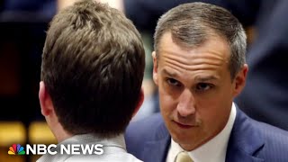 Some DHS contractors told White House officials they were asked to pay Lewandowski