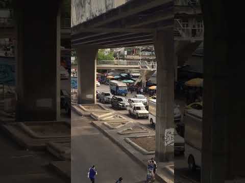 Khlong Toei  Intersection , Bangkok, Thailand 🇹🇭
