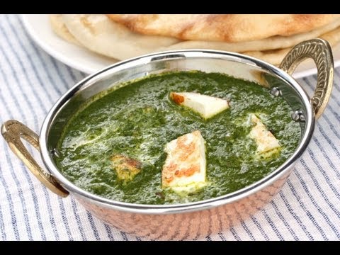 Palak Paneer (Cottage Cheese in Spinach Gravy)