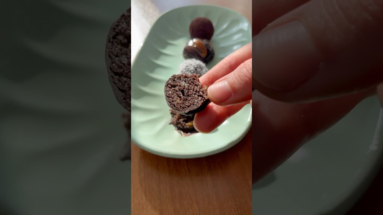Ev yapımı Yoğunlaştırılmış Süt ile Mini Tatlı Topları .Tarifi açıklama kısmına ekledim..  #shorts