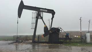 Sucker Rod Pumping Unit in Bati Raman Heavy Oilfield, Turkey  #turkey #suckerodpump #rain #oil #eor