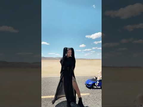 Bella Poarch | Rakhim, когда купишь Синий Lamborghini 🚙?
