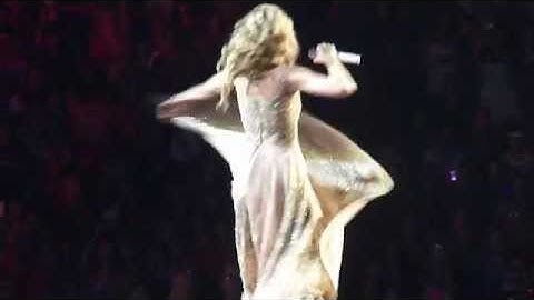 Taylor Swift - Enchanted (Live at Staples Center on 8/24/11)