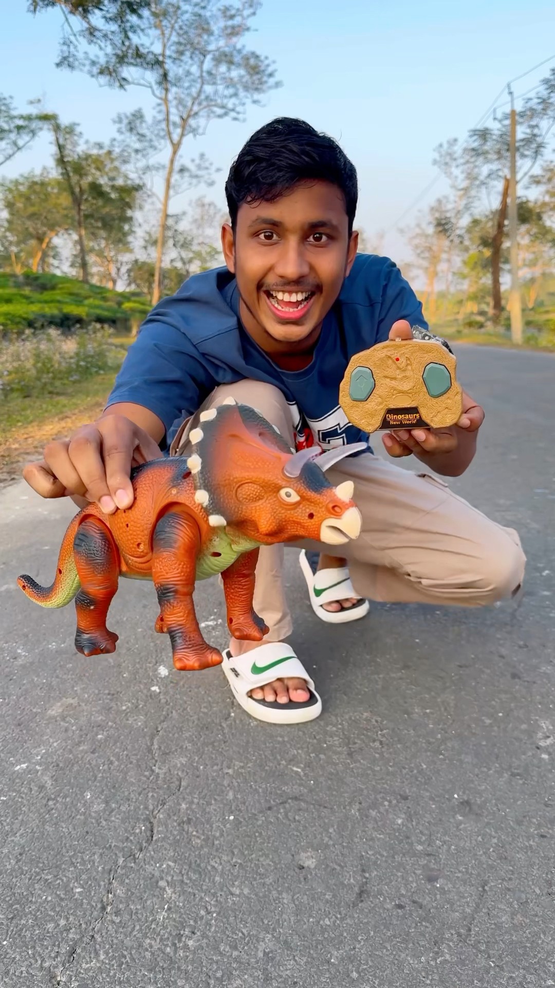 RC Snake Dikhakar RC Dinosaur