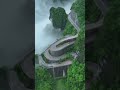 准备好开启99道弯冒险:天门山盘山公路游玩指南!🚗💨#天门山 #张家界 #盘山公路 #山地驾驶 #天门洞 #玻璃栈道 #索道 #回龙观 #中国旅游 #冒险旅行 #风景驾驶 #探索张家界