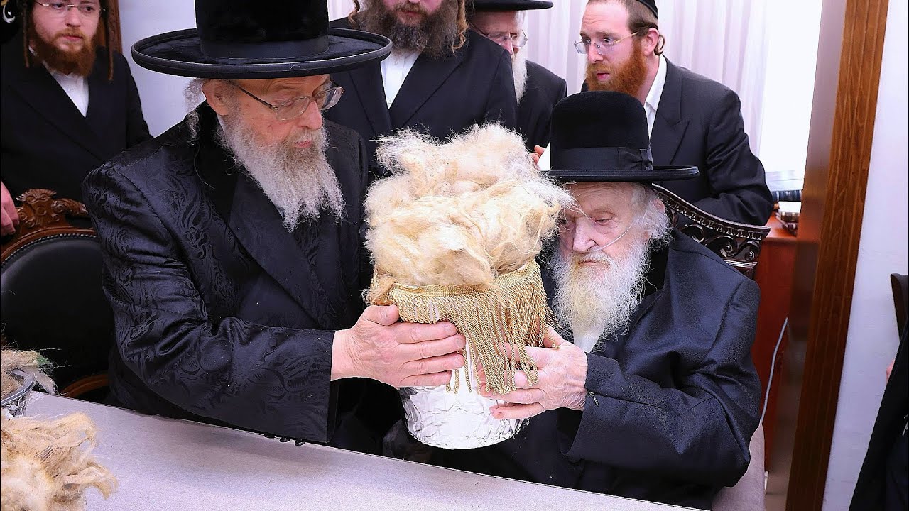 אירוע נדיר ומרגש בבית גאב"ד ירושלים: מעמד 'ראשית הגז' היסטורי בהשתתפות האדמו'ר מפינסק קרלין