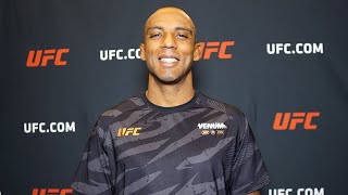 EXCLUSIVO! Edson Barboza promete GUERRA no UFC Vegas 92