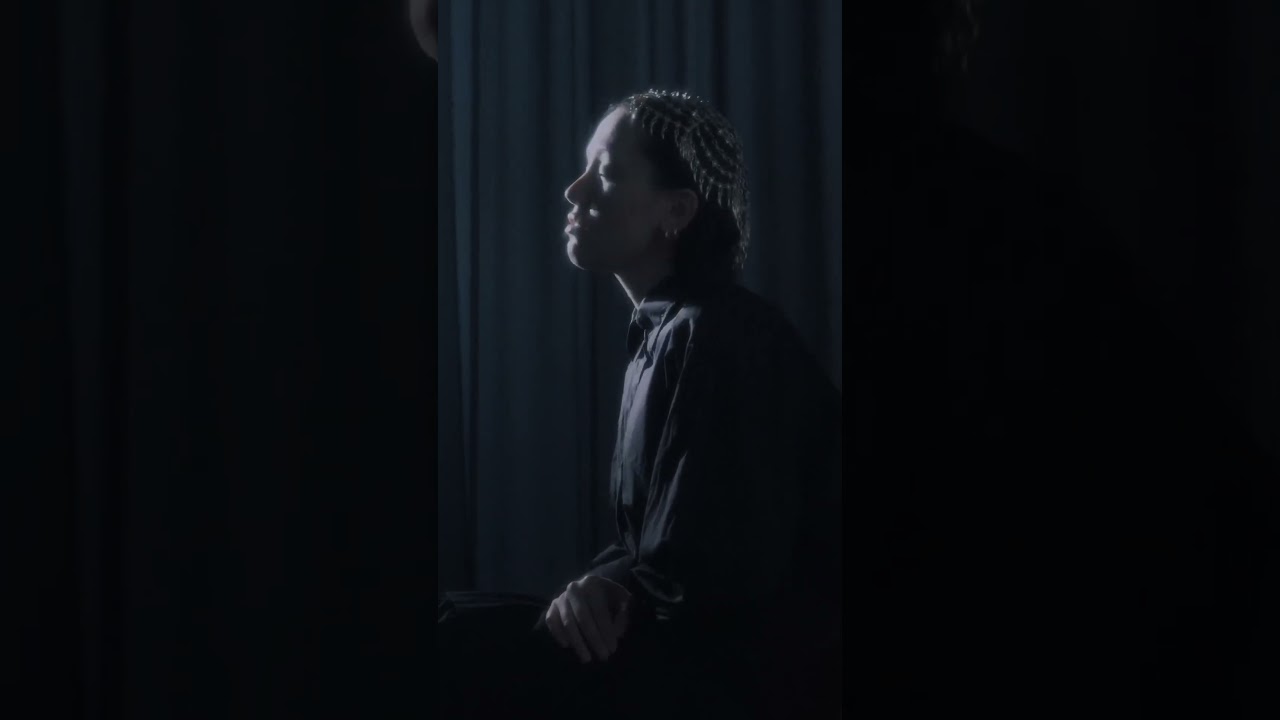 在 YouTube 上观看 БАНЬ – Драже / Премьера песни 在 YouTube 上观看 БАНЬ – Драже / Премьера песни