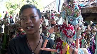 ZAENAL, Putus Sekolah jadi Nayaga Wayang Golek