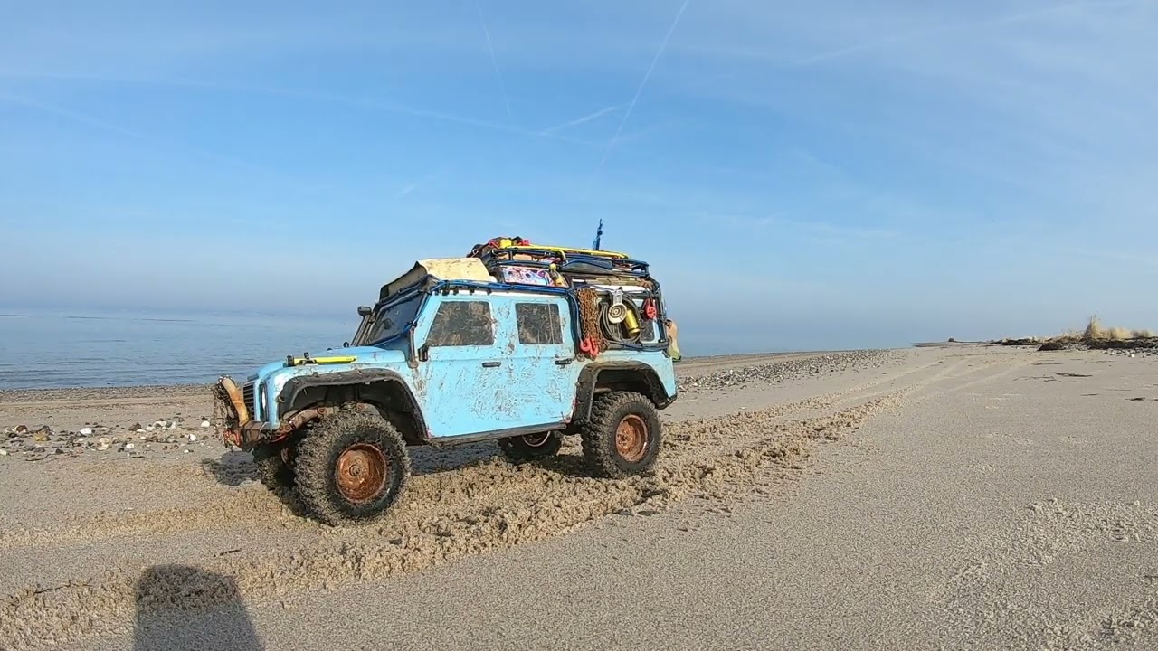Rc Trip on the beach with the Defender