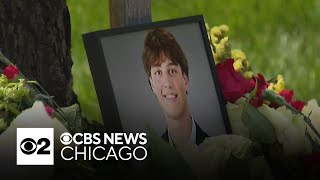 Suburban Chicago students mourn 17yearold classmate killed in crash