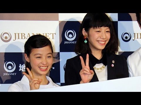 橋本環奈 夏帆とcm共演 白衣の天使 姿を初披露 2 Youtube