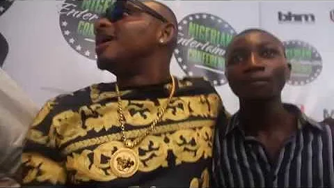 SEAN TIZZLE CHILLING WITH HIS FANS