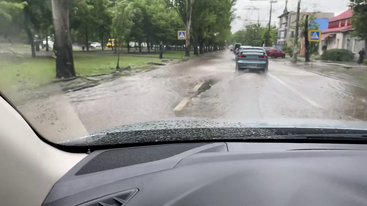 Затопленные машины в сочи Затопленные машины в сочи