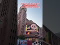 Little Panda on Beijing Pedestrian street 北京步行街的小熊猫 chú gấu trúc nhỏ trên phố đi bộ Bắc Kinh
