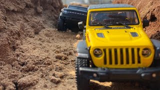 Off-roading With Jeep Wrangler and Defender Scale Models | Diecast miniature models | #jeep #thar