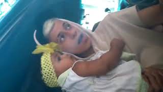 Mc Pedrinho Segurando Bebê E Beijando