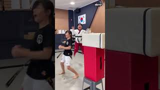 대구다사태권도장 태권명가 | 뒤후려차기 종이촛불끄기 | 초등부