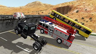 Trucks VS Short Bridge #2 BİG TRUCK Clash - BeamNG Drive screenshot 5