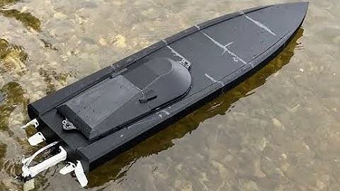Hydrorazor a 35+ mph Rc 3d printed speed boat.