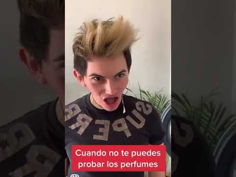 Cuando te regañan porque no te puedes probar los perfumes