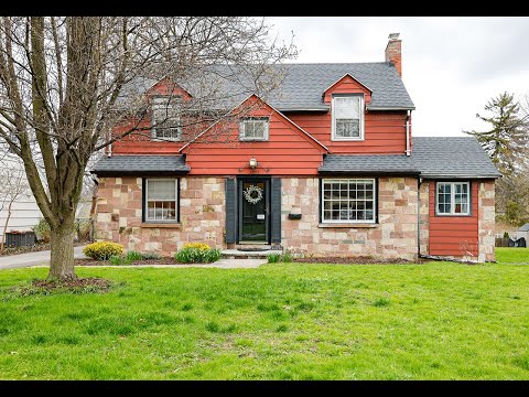 2272 Westfall Rd, Rochester, NY 14618