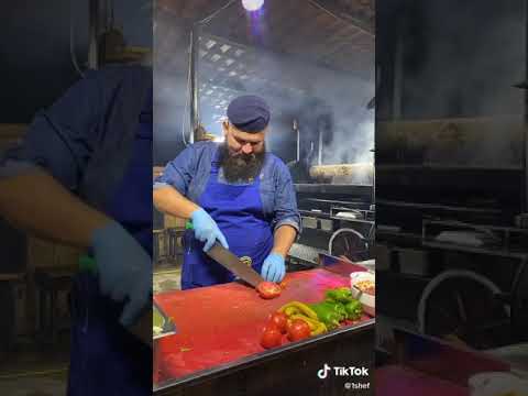 بشرفكم شلون اكله والله شهتني بس لاتفتهموني غلط