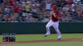 SD@ARI: Trumbo rumbles home from first on error