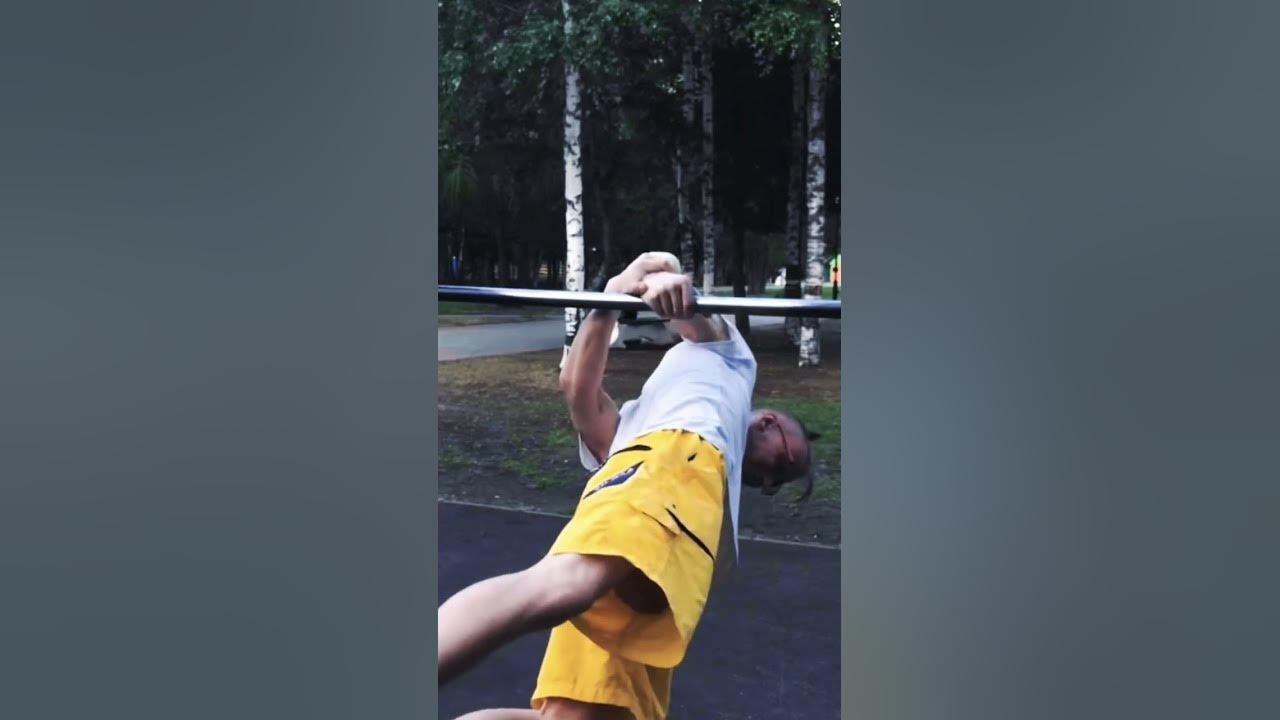 Кристо элемент на турнике